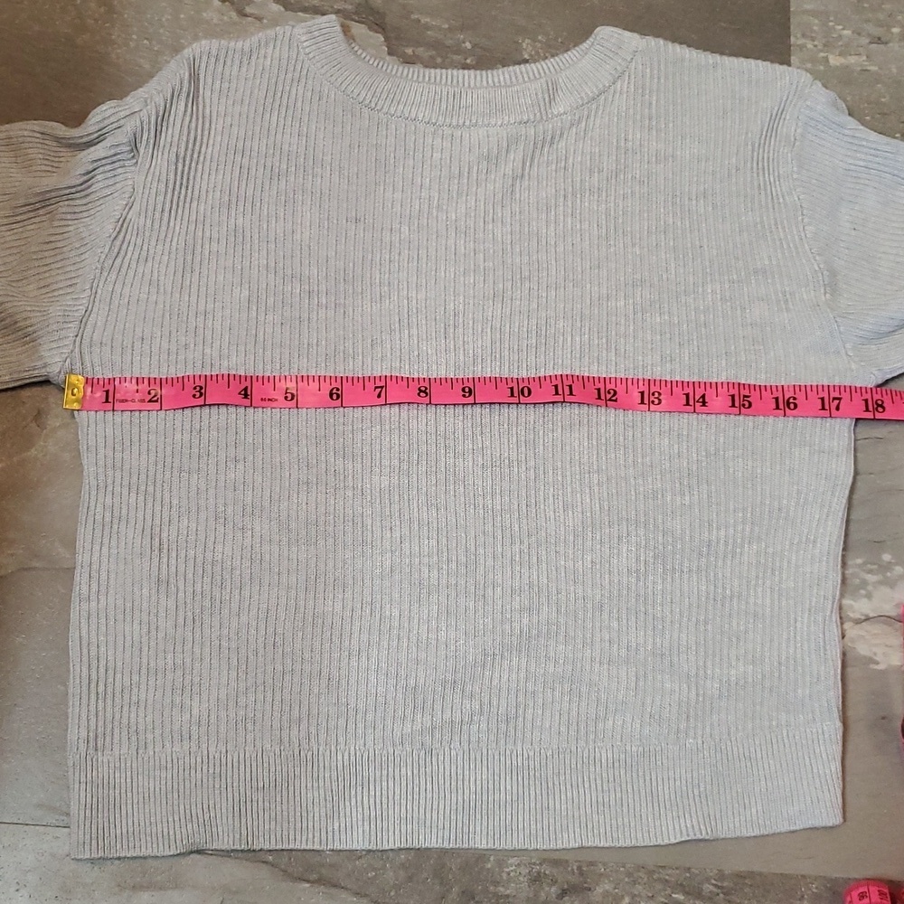 NWOT Lululemon Reversible Crossover Sweater. Heathered Core Ultra Light Grey. 4. - Picture 8 of 10